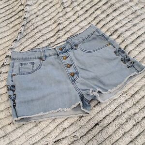 Button down Brave soul London jean shorts